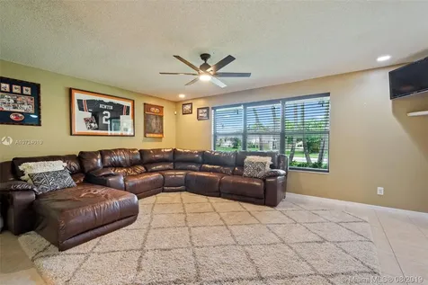 5800 SW 87th Way Cooper City FL 33328