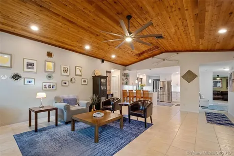 5800 SW 87th Way Cooper City FL 33328