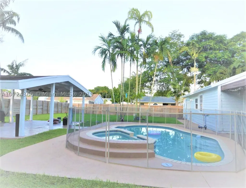14711 SW 154th Terrace Miami FL 33187