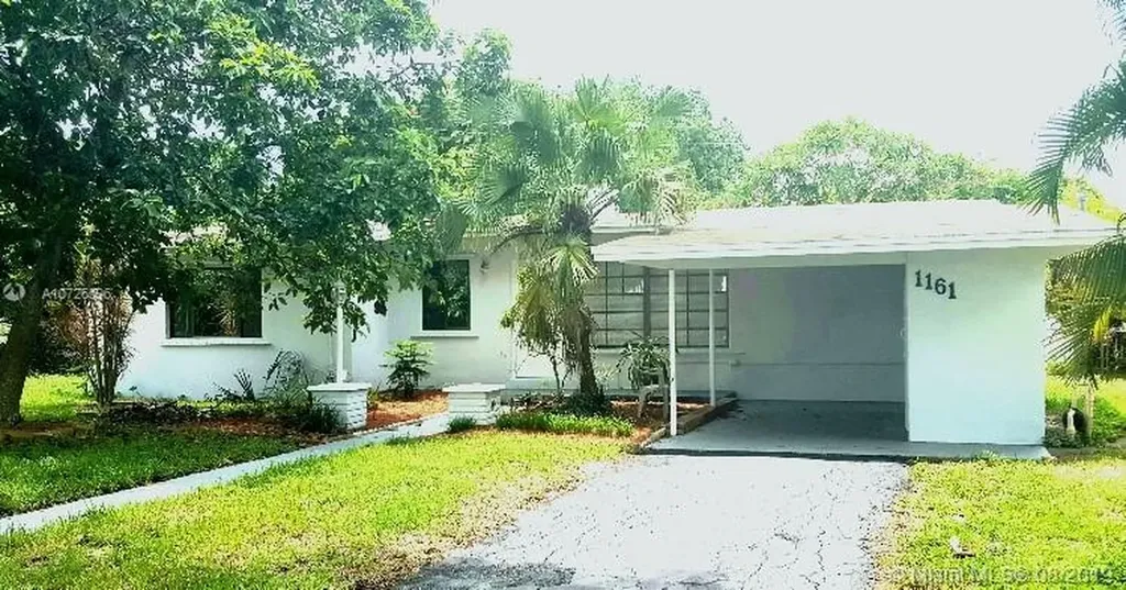 1161 SW 45th Terrace Plantation FL 33317