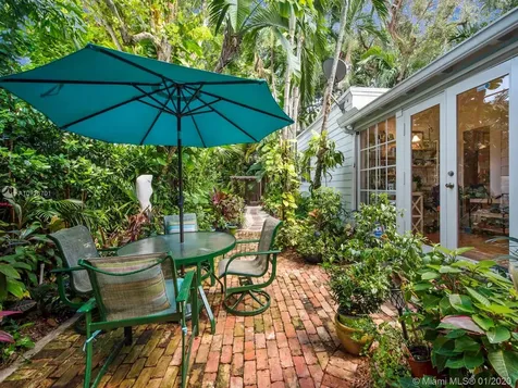 3671 N Bay Homes Drive Miami FL 33133