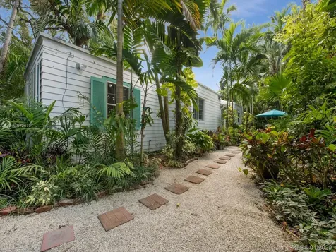 3671 N Bay Homes Drive Miami FL 33133
