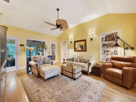 3671 N Bay Homes Drive Miami FL 33133