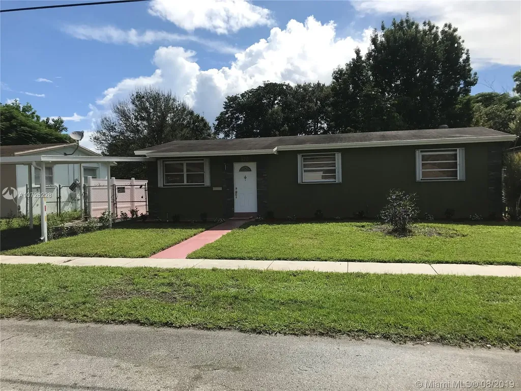 570 SW 50th Terrace Margate FL 33068