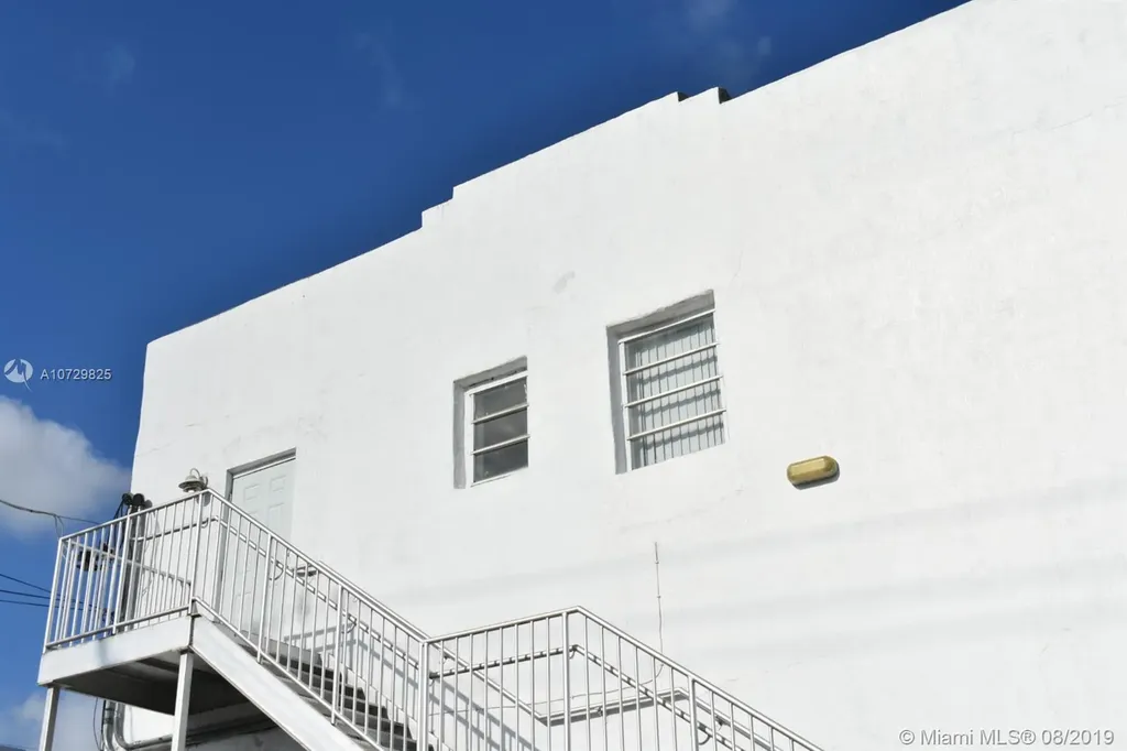 675 W Flagler Street Miami FL 33130