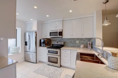 4449 NW 93rd Way Sunrise FL 33351