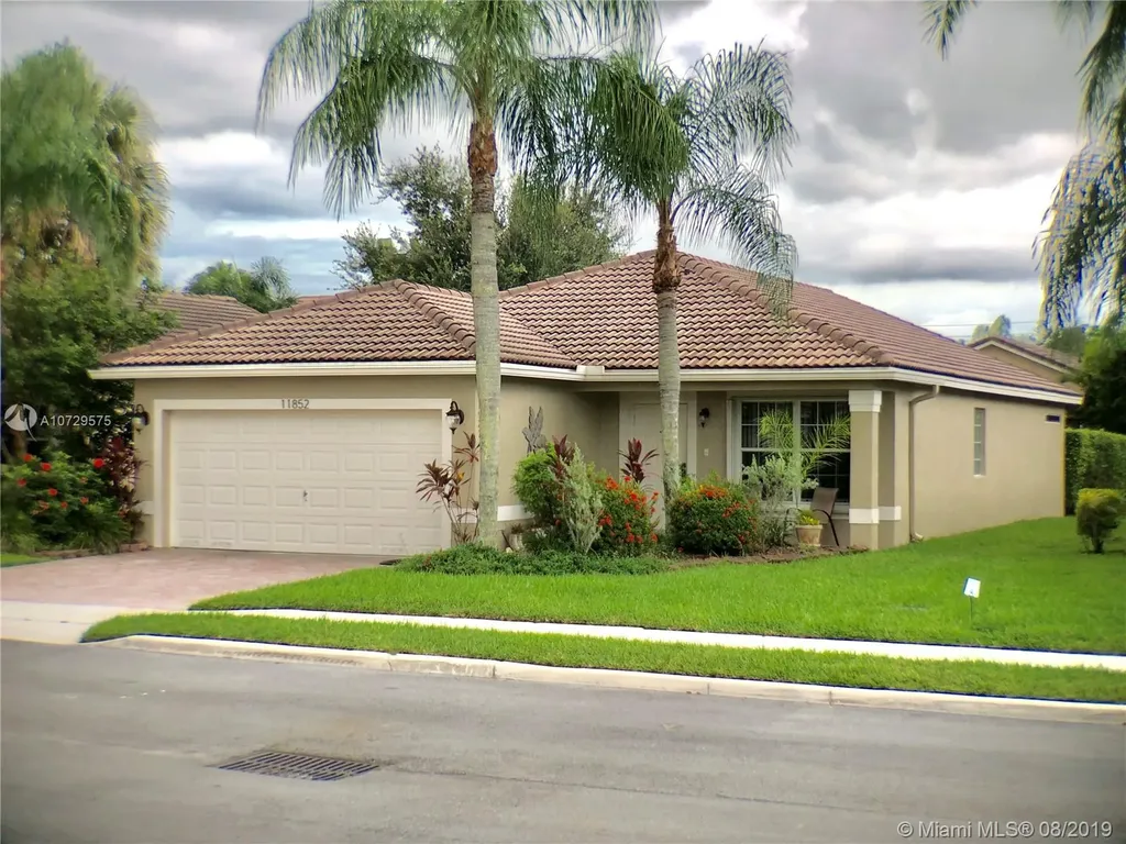 11852 SW 7th Street Pembroke Pines FL 33025