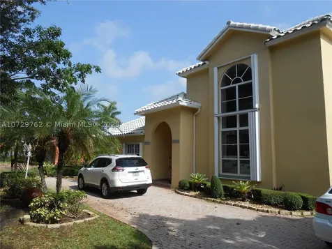 8245 NW 156th Terrace Miami Lakes FL 33016