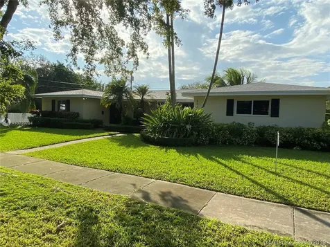 8570 SW 155th Terrace Palmetto Bay FL 33157
