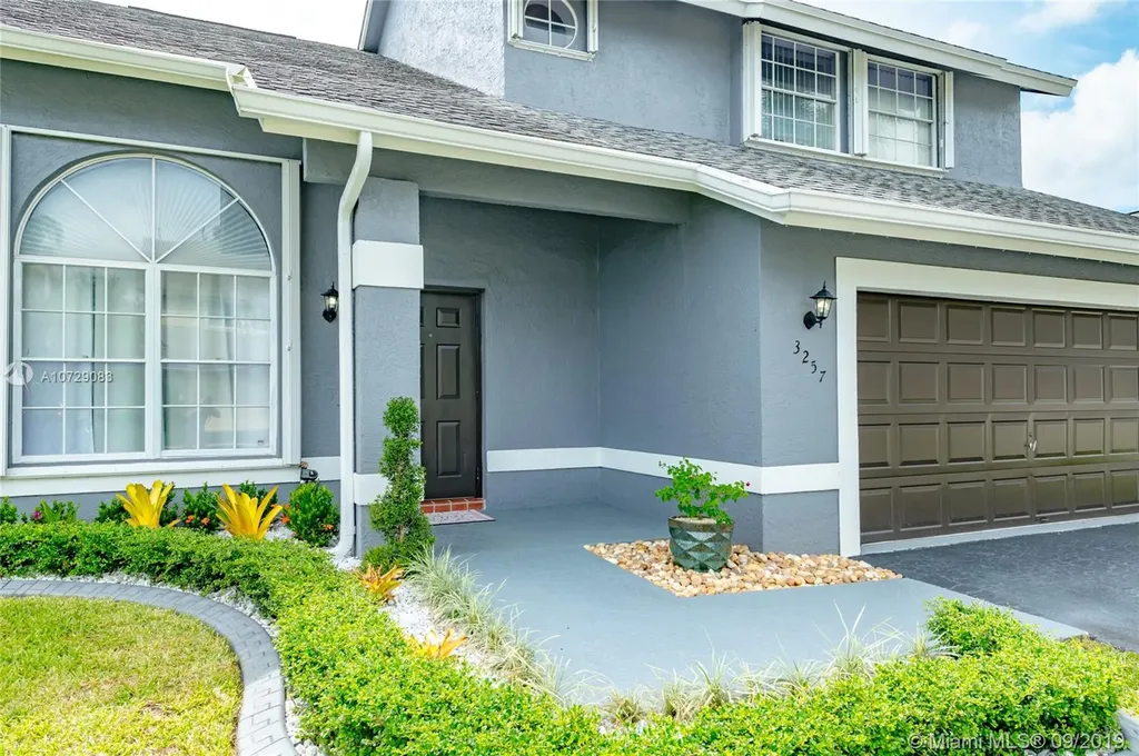 3257 NW 121st Avenue Sunrise FL 33323