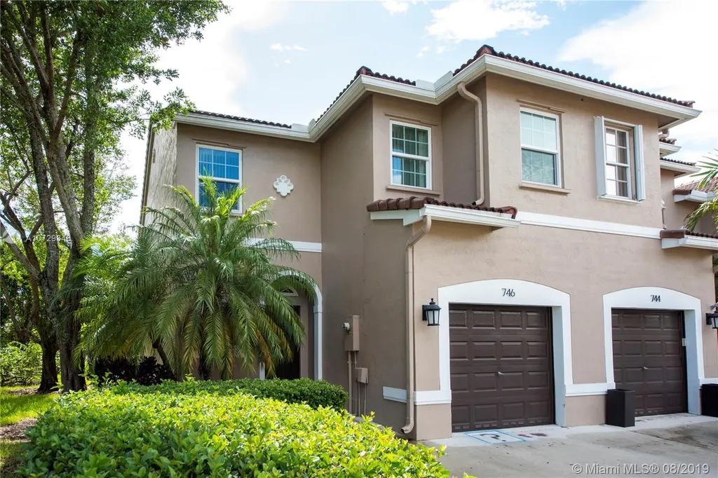 746 NW 132nd Avenue Plantation FL 33325