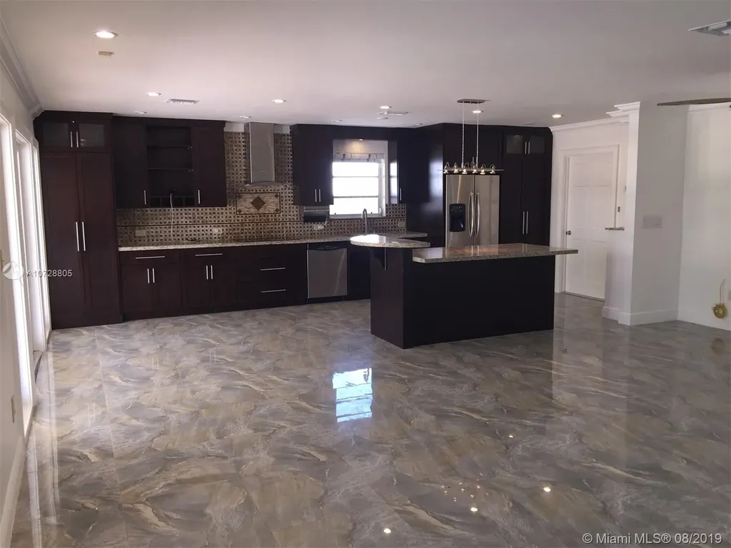 8999 Ridgeland Drive Cutler Bay FL 33157