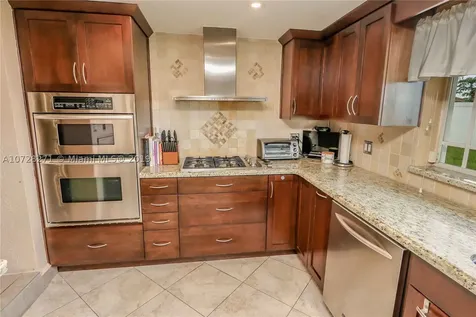 9825 SW 81st Street Miami FL 33173