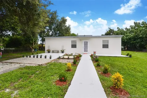13011 Wood Street Miami FL 33167