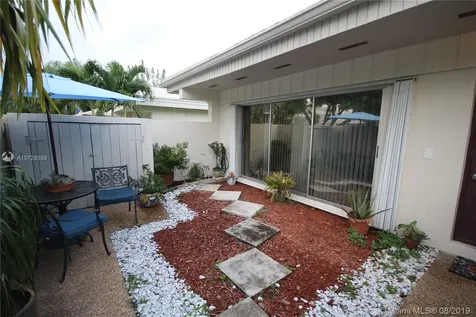 8133 SW 83rd Place Miami FL 33143