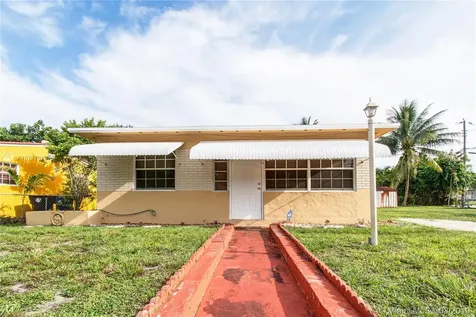 1550 NE 154th Street North Miami Beach FL 33162