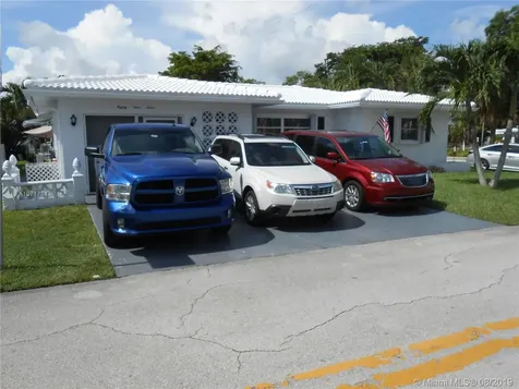 8412 NW 59th Place Tamarac FL 33321