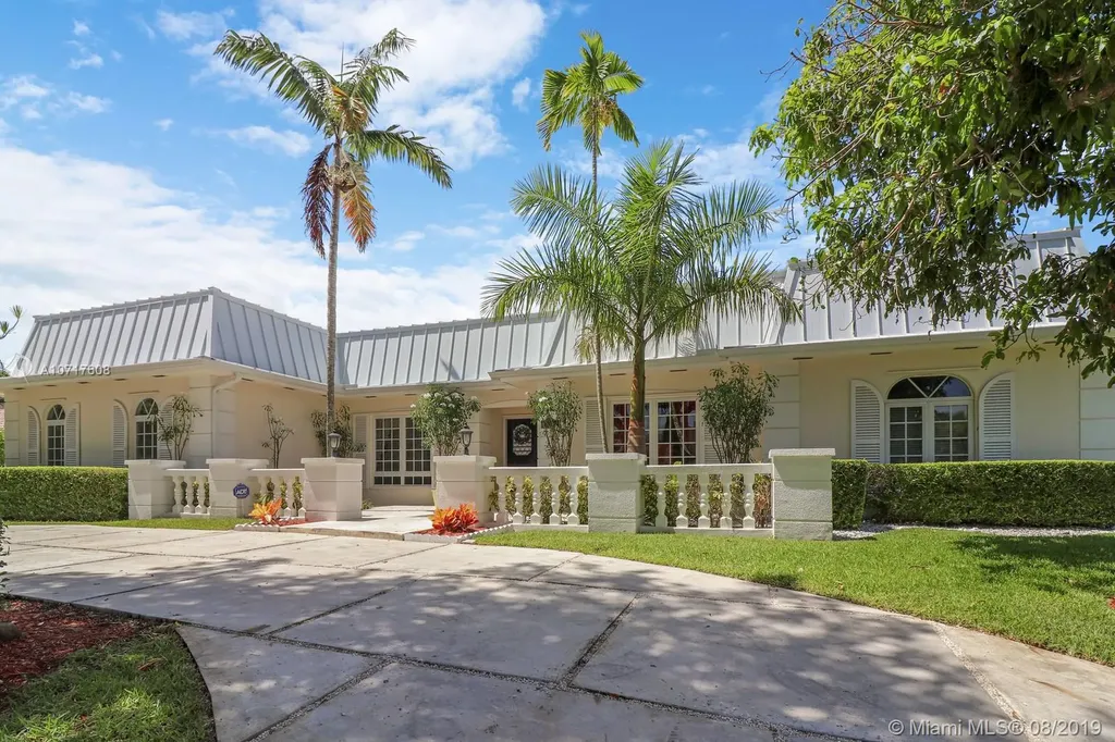 7425 SW 157th Terrace Palmetto Bay FL 33157