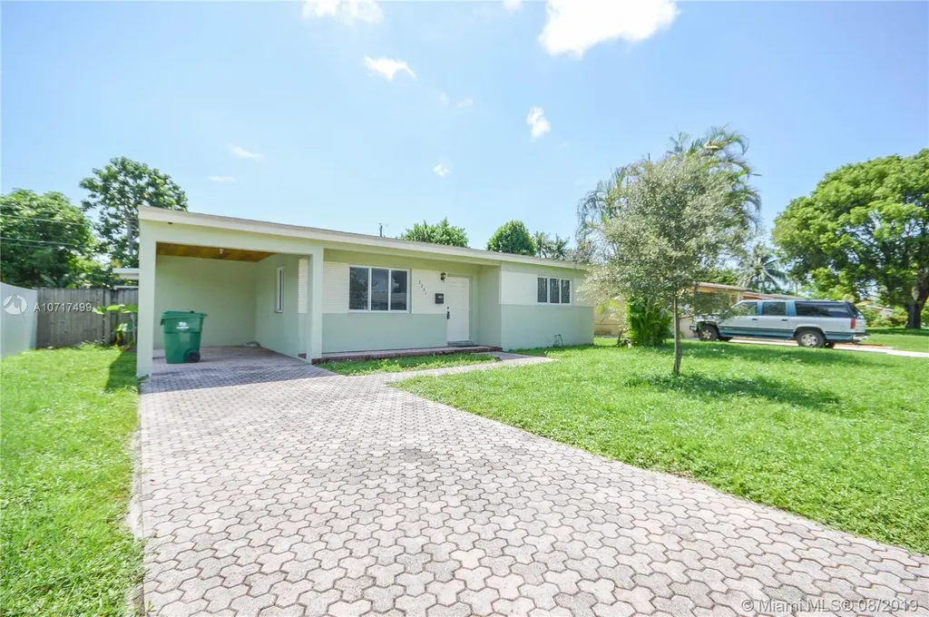 3231 SW 66th Terrace Miramar FL 33023