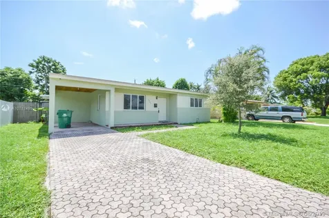 3231 SW 66th Terrace Miramar FL 33023