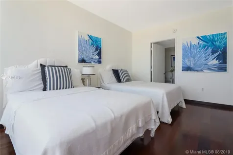 400 Alton Road Miami Beach FL 33139