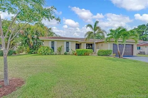 968 NW 83rd Drive Coral Springs FL 33071