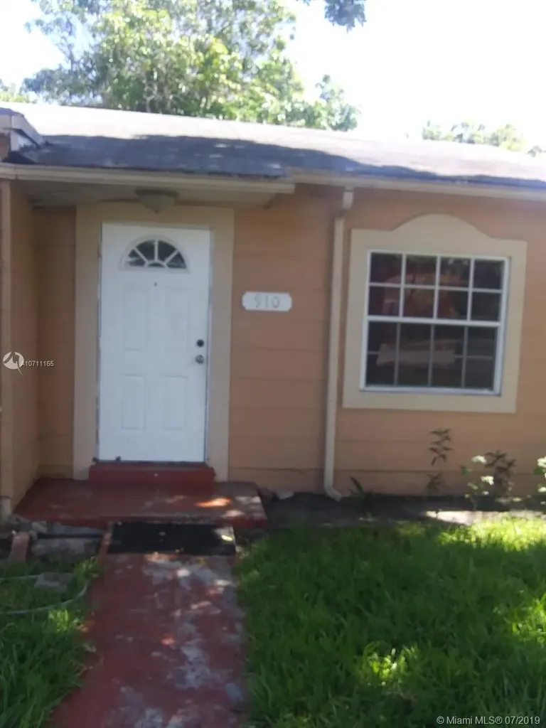 910 NW 121st Street North Miami FL 33168