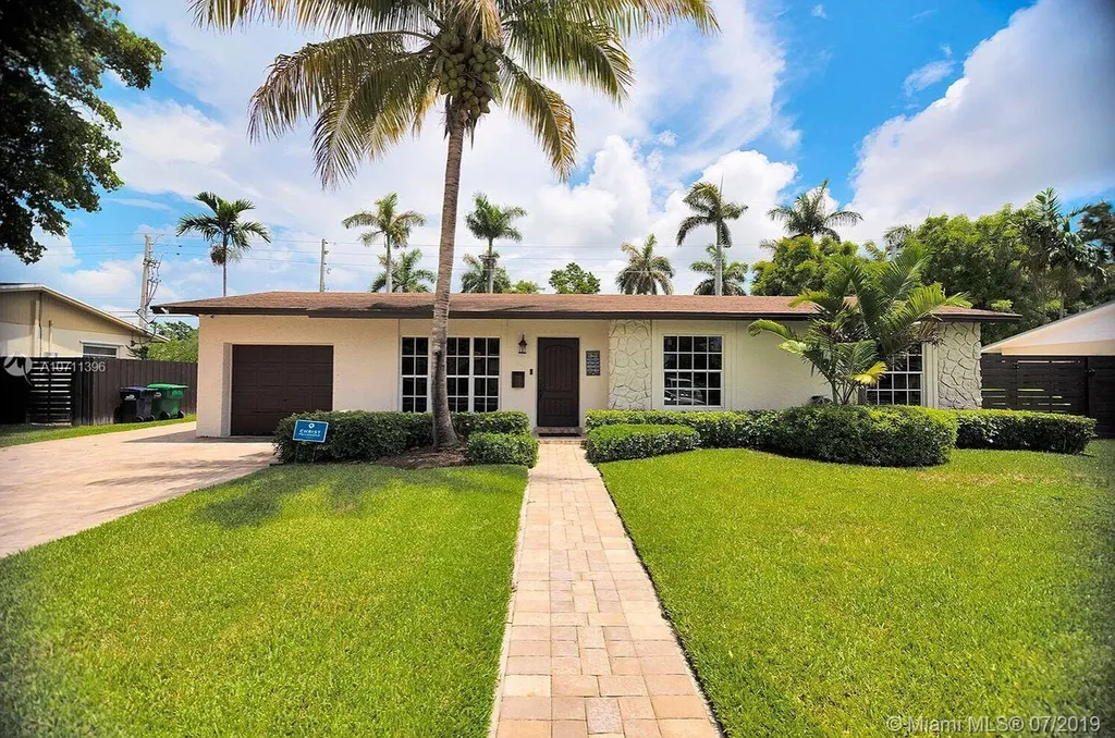 9031 SW 184th Terrace Cutler Bay FL 33157