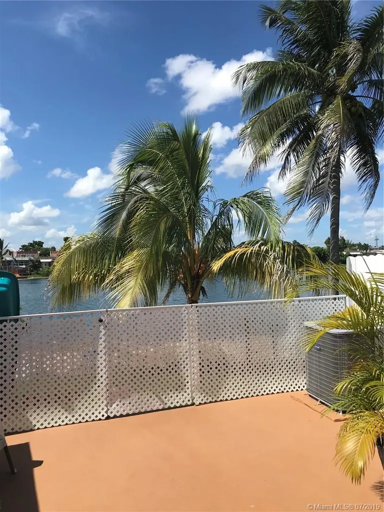 973 W 77th Street Hialeah FL 33014