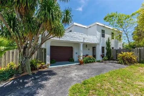 1795 NE 33rd Street Oakland Park FL 33334