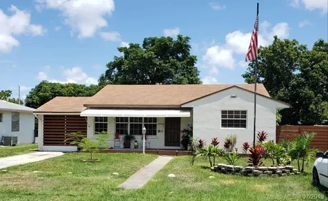 2611 Garfield Street Hollywood FL 33020