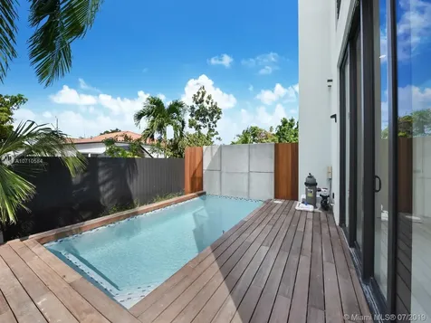 3055 SW 21st Terrace Miami FL 33145