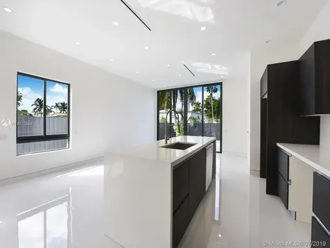 3055 SW 21st Terrace Miami FL 33145