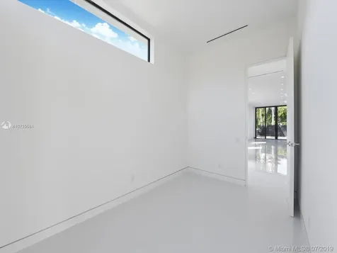 3055 SW 21st Terrace Miami FL 33145