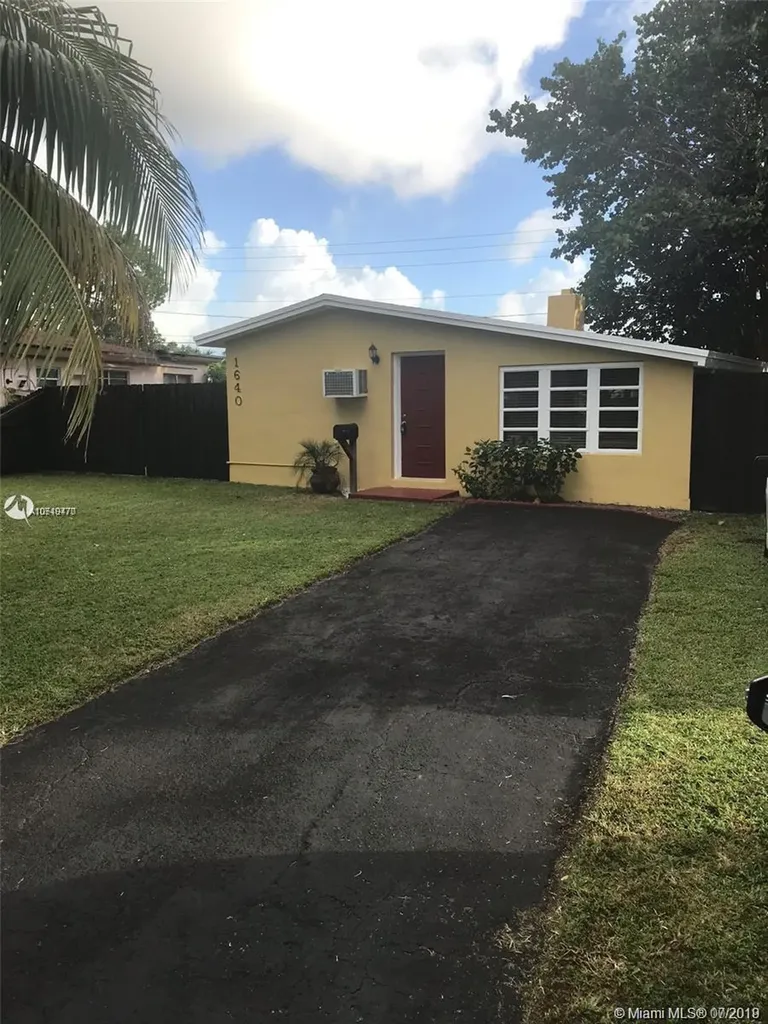 1640 NE 178th Street North Miami Beach FL 33162