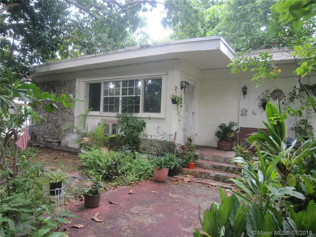 2509 NE 182nd Street North Miami Beach FL 33160