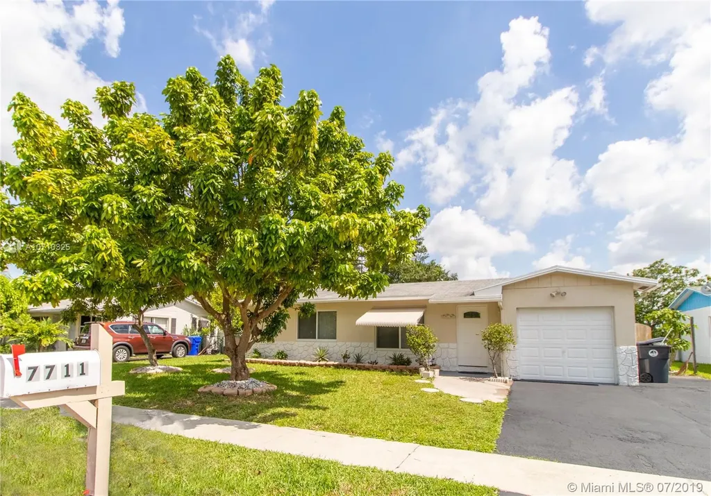 7711 SW 9th Street North Lauderdale FL 33068