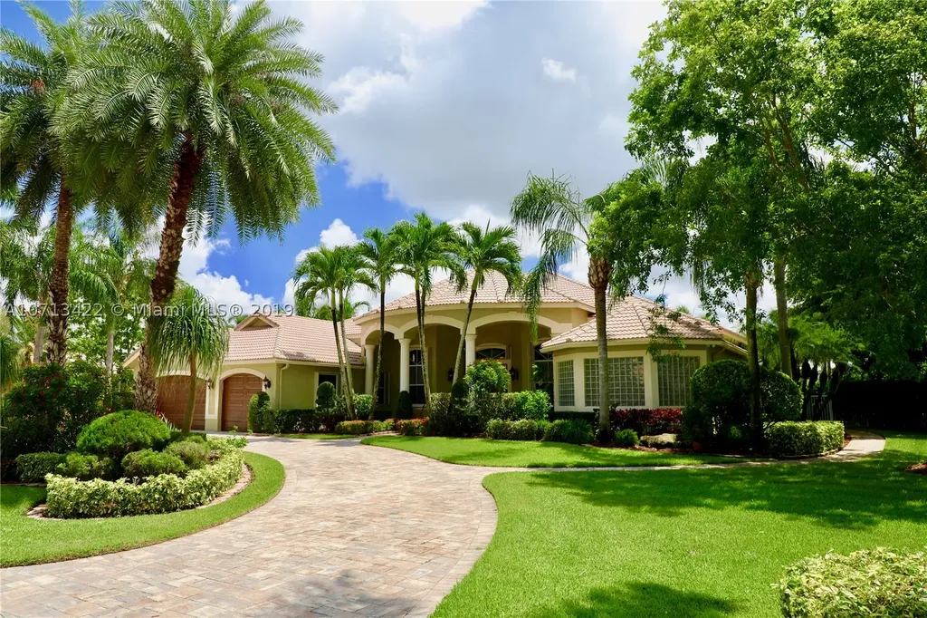 1842 SW 132nd Way Davie FL 33325