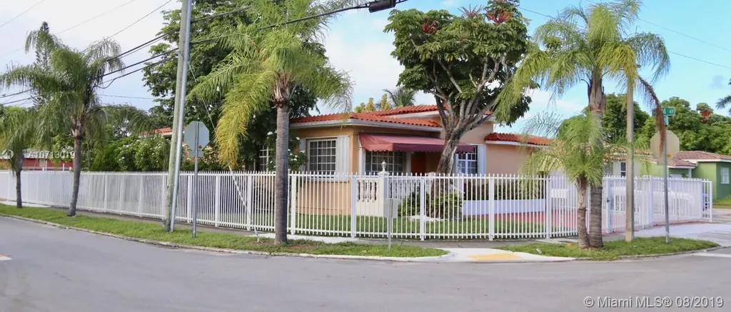 2391 SW 19th Street Miami FL 33145