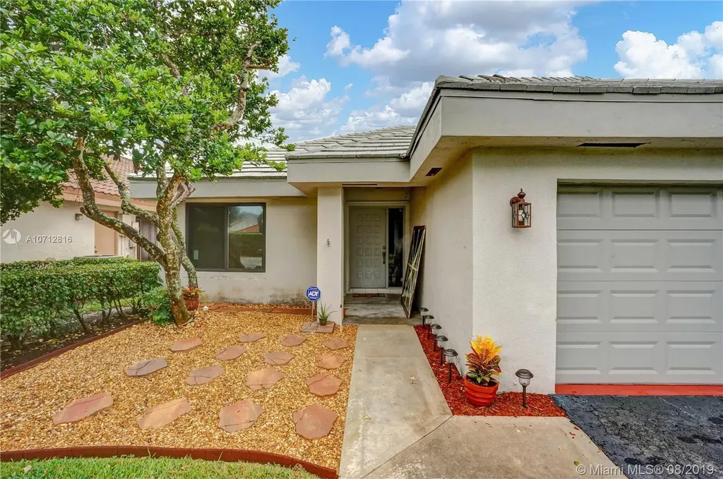 1877 NW 93rd Way Plantation FL 33322