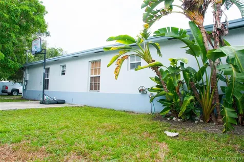 407 NW 45th Street Miami FL 33127