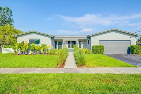 1824 SW 100th Avenue Miami FL 33165