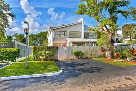7002 SW 53rd Lane Miami FL 33155