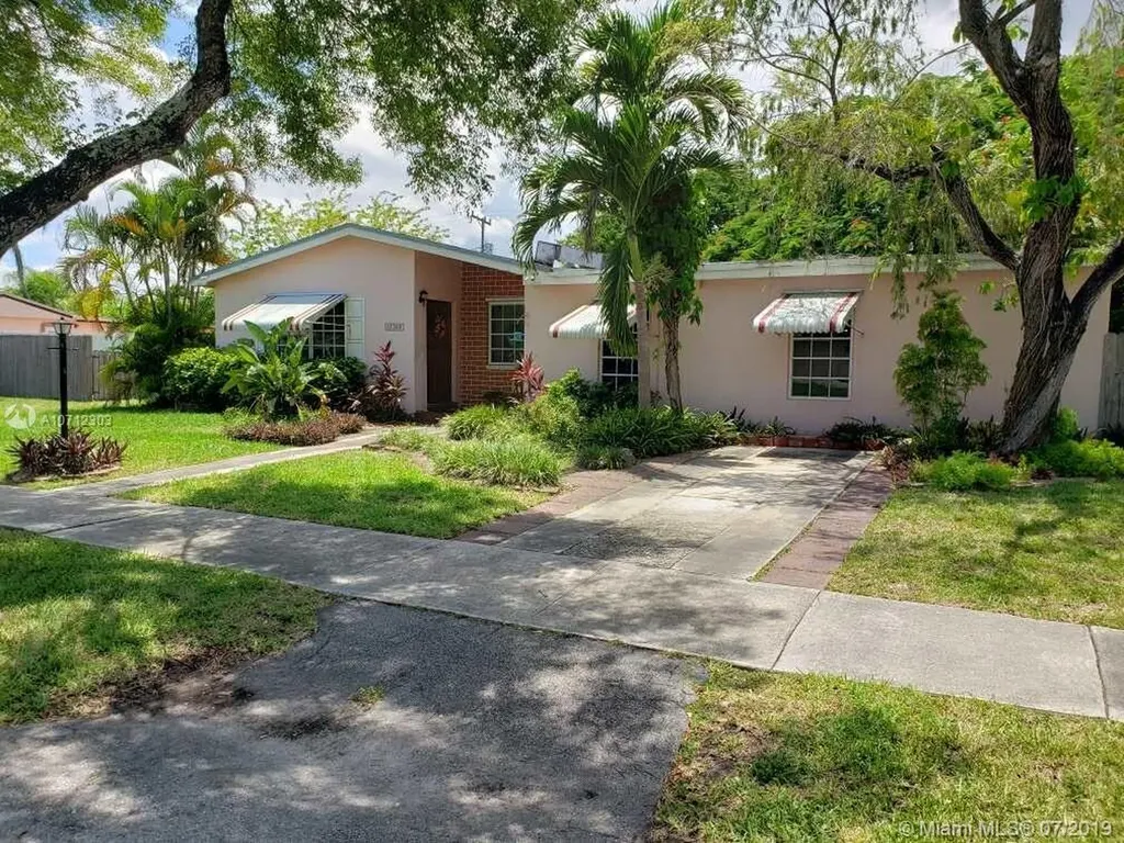 11300 SW 108th Court Miami FL 33176