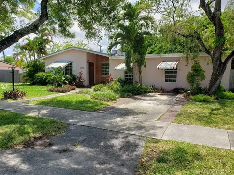 11300 SW 108th Court Miami FL 33176