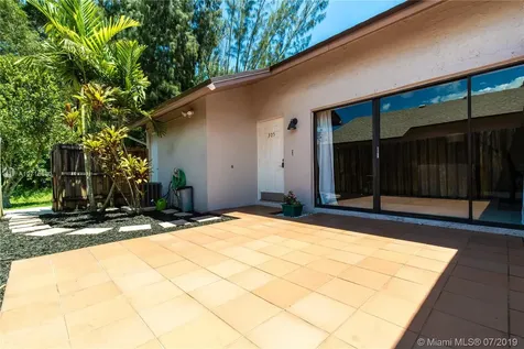 150 NW 115th Avenue Plantation FL 33325