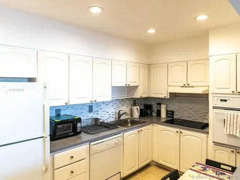 19390 Collins Avenue Sunny Isles Beach FL 33160