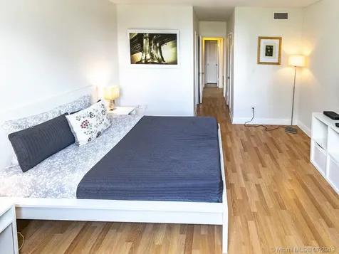 19390 Collins Avenue Sunny Isles Beach FL 33160