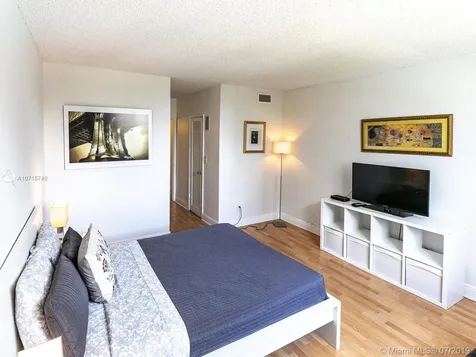 19390 Collins Avenue Sunny Isles Beach FL 33160