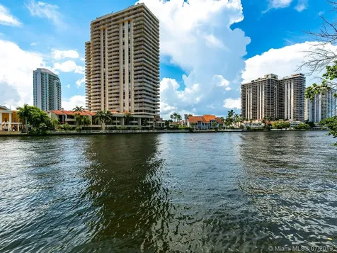 19390 Collins Avenue Sunny Isles Beach FL 33160
